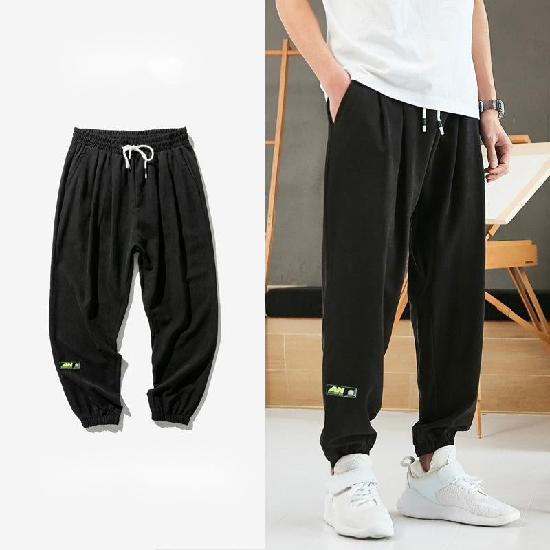 Pantaloni larghi leggeri jogger con coulisse alla caviglia da uomo aspie shop neurodivergenti neurodivergenza ADHD autism dyspraxia dyslexia spectrum neurodiversity neurodiverse conditions Tourette down dyscalculia Irlen autisme dyspraxie spectre dyslexie neurodiversité affections dyscalculie neurodivergents syndrome Asperger moda donna uomo bambino abbigliamento accessori mode femmes hommes enfants vêtements accessoires fashion women men children clothing accessories