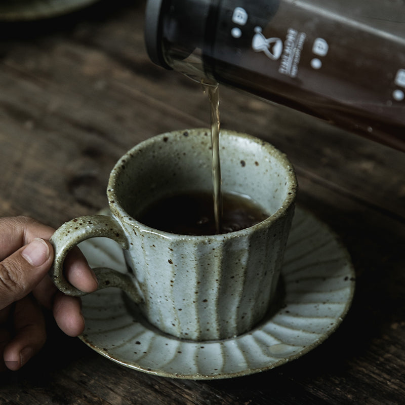 Set di tazza e piattino per la colazione in ceramica grezza in stile retrò adhd asperger aspie shop spettro autistico neurodivergenza