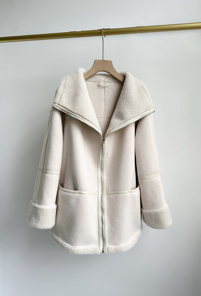 Cappotto in ecopelle da donna in stile nordico aspie shop neurodivergenti neurodivergenza ADHD autism dyspraxia dyslexia spectrum neurodiversity neurodiverse conditions Tourette down dyscalculia Irlen autisme dyspraxie spectre dyslexie neurodiversité affections dyscalculie neurodivergents syndrome Asperger